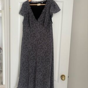 Wilfred for Aritzia babydoll midi dress